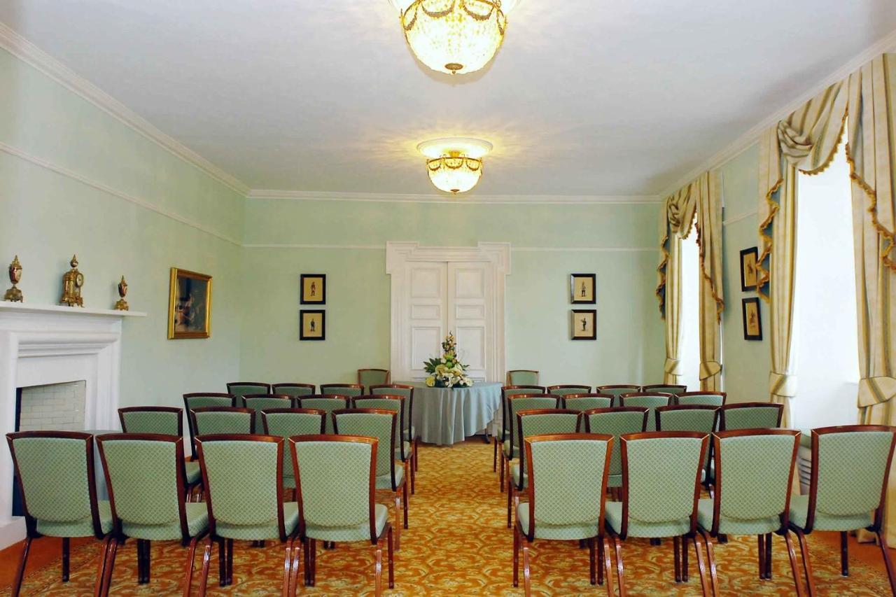 Moresby Hall Eksteriør billede